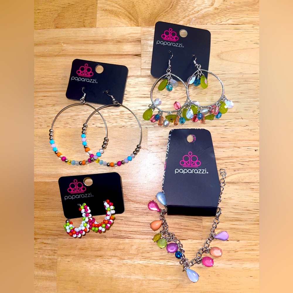 NWT Paparazzi Earrings (3) and bracelet